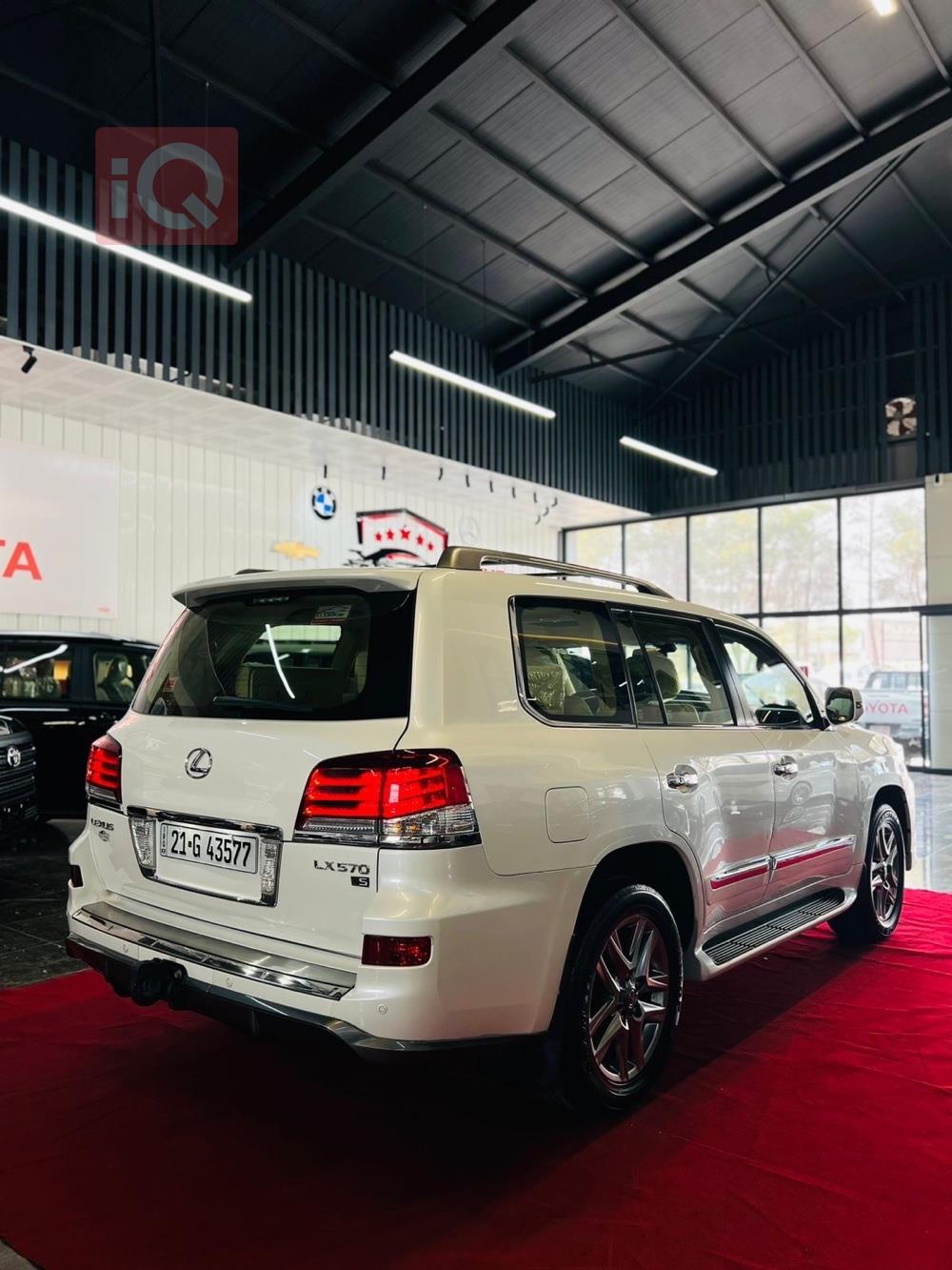 Lexus LX
